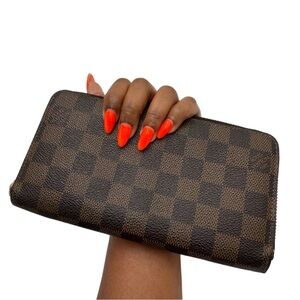Louis Vuitton Damier Ebene Zippy Wallet